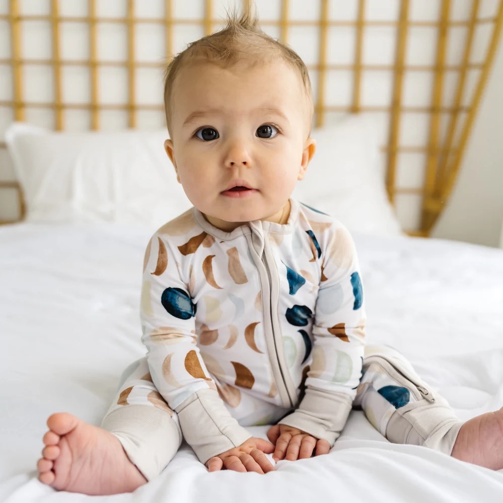 Little Sleepies Luna Neutral Zippy